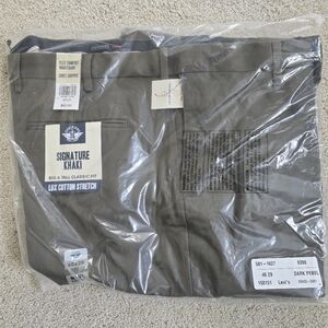 ⚓️NWT Dockers Signature Khaki Men's Pants - Dark Pebble
